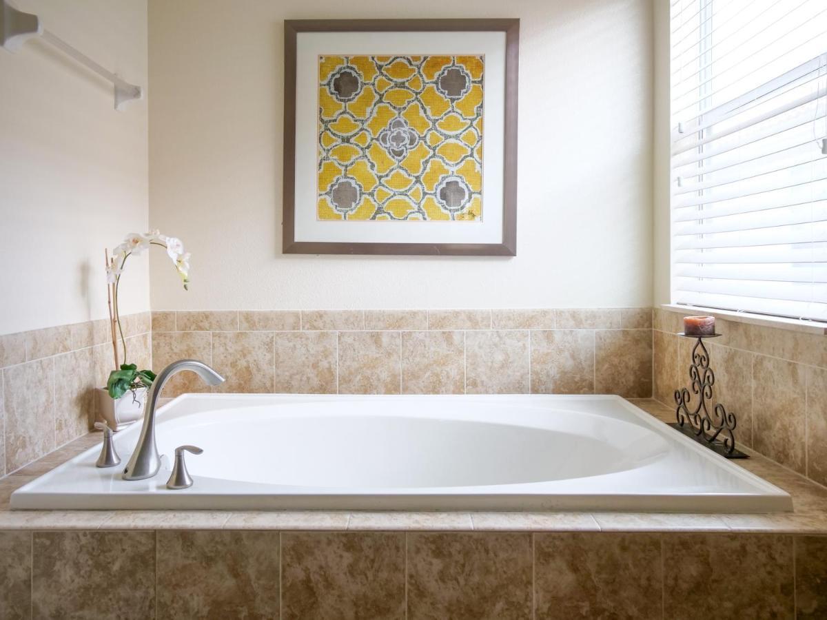 Holiday home 6br 6bath Pvt Pool 10min 3282ft *